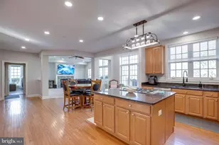 13300 April Cir, Lovettsville, VA 20180 - Photo 5