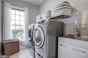 13300 April Cir, Lovettsville, VA 20180 - Photo 27