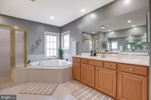 13300 April Cir, Lovettsville, VA 20180 - Photo 31