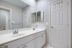 13300 April Cir, Lovettsville, VA 20180 - Photo 37