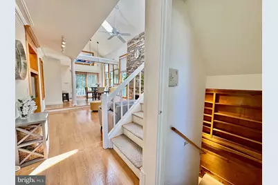 6 Oakdale Court, Sterling, VA 20165 - Photo 17