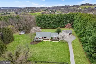 17536 Mariah Mountain Ln, Round Hill, VA 20141 - Photo 57