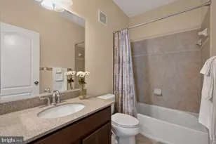 24672 Byrne Meadow Square, Aldie, VA 20105 - Photo 31