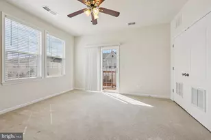 24628 Byrne Meadow Square, Aldie, VA 20105 - Photo 5