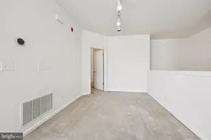 24628 Byrne Meadow Square, Aldie, VA 20105 - Photo 29