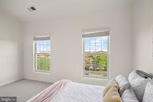 25031 Riding Center Dr, Chantilly, VA 20152 - Photo 31