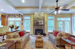 20888 Eckbo Dr, Leesburg, VA 20175 - Photo 11