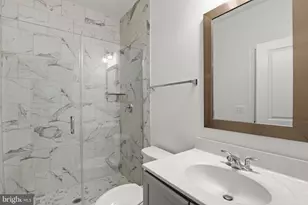 20246 Northpark Dr, Ashburn, VA 20147 - Photo 15