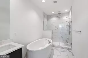 20246 Northpark Dr, Ashburn, VA 20147 - Photo 21