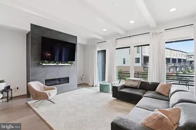 20246 Northpark Drive, Ashburn, VA 20147 - Photo 3