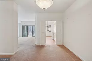 19375 Cypress Ridge Terrace, Leesburg, VA 20176 - Photo 11