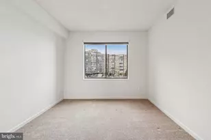 19375 Cypress Ridge Terrace, Leesburg, VA 20176 - Photo 21