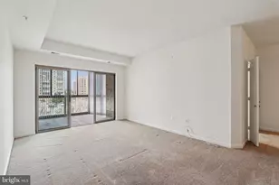 19375 Cypress Ridge Terrace, Leesburg, VA 20176 - Photo 5