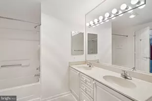 19375 Cypress Ridge Terrace, Leesburg, VA 20176 - Photo 25