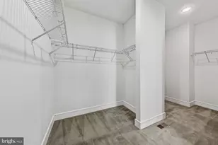 23117 Cottonwillow Sq, Brambleton, VA 20148 - Photo 31