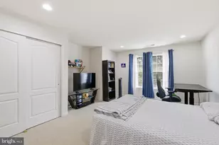 43679 Lucketts Bridge Cir, Ashburn, VA 20148 - Photo 23