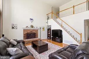 43679 Lucketts Bridge Cir, Ashburn, VA 20148 - Photo 15