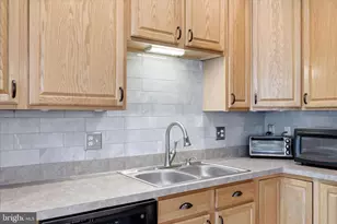 405 Leeds Ridge Ct, Purcellville, VA 20132 - Photo 13