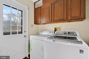 20040 Bobwhite Ln, Sterling, VA 20165 - Photo 29