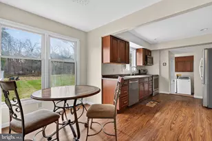 20040 Bobwhite Ln, Sterling, VA 20165 - Photo 21