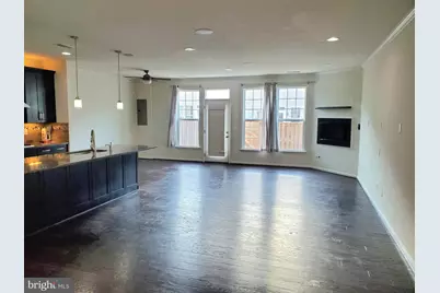 42318 Benfold Square, Brambleton, VA 20148 - Photo 9