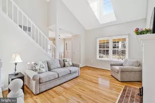 117 Connemara Dr, Sterling, VA 20164 - Photo 3