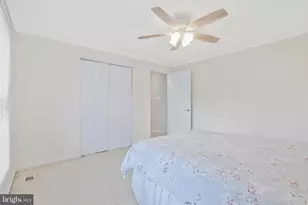 117 Connemara Dr, Sterling, VA 20164 - Photo 21