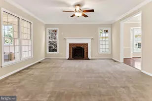 43884 Loganwood Ct, Ashburn, VA 20147 - Photo 9