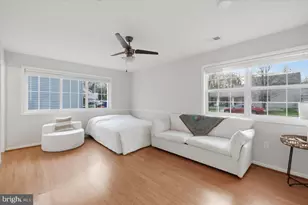 105 Baker Ln, Sterling, VA 20164 - Photo 21