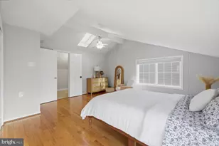 105 Baker Ln, Sterling, VA 20164 - Photo 17