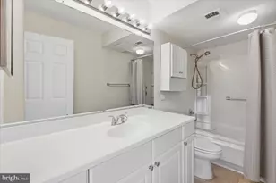 105 Baker Ln, Sterling, VA 20164 - Photo 23