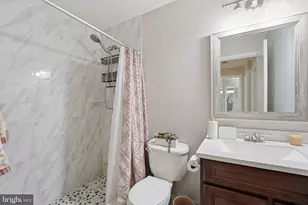100 S Lincoln Ave, Sterling, VA 20164 - Photo 29