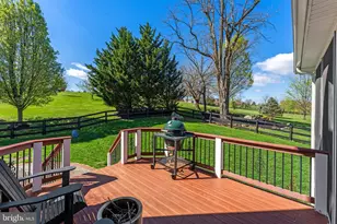 15242 Bankfield Dr, Waterford, VA 20197 - Photo 47