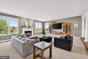 15242 Bankfield Dr, Waterford, VA 20197 - Photo 5