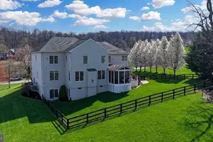 15242 Bankfield Dr, Waterford, VA 20197 - Photo 5