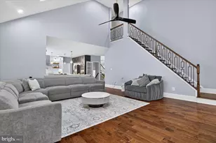 22557 Middleburg Chapel Ct, Ashburn, VA 20148 - Photo 13