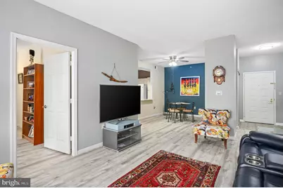 19355 Cypress Ridge Terrace #422, Leesburg, VA 20176 - Photo 5