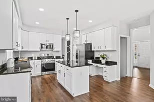 20733 Rainsboro Dr, Ashburn, VA 20147 - Photo 13