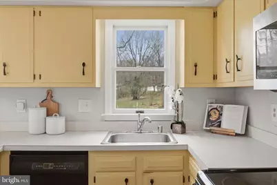 126 Applewood Court, Hamilton, VA 20158 - Photo 9