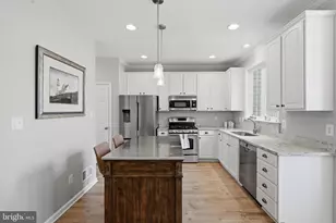 620 Howitzer Terrace NE, Leesburg, VA 20176 - Photo 7