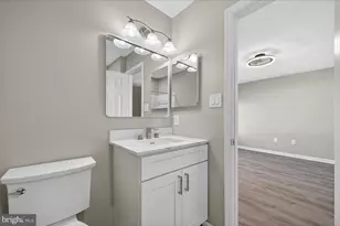 22989 Whitehall Terrace, Sterling, VA 20166 - Photo 37