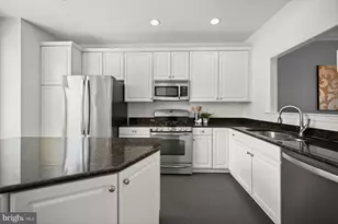 20624 Muddy Harbour Square, Sterling, VA 20165 - Photo 5