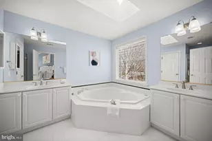 20624 Muddy Harbour Square, Sterling, VA 20165 - Photo 17