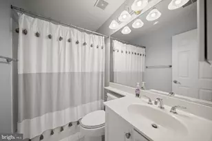 20624 Muddy Harbour Square, Sterling, VA 20165 - Photo 23