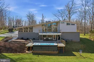 122 Lake Dr, Sterling, VA 20164 - Photo 57
