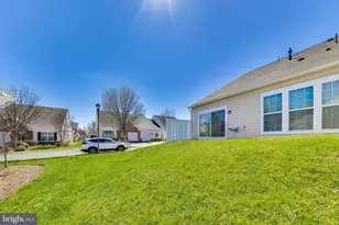 20500 Casablanca Dr, Ashburn, VA 20147 - Photo 39