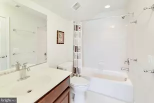 20500 Casablanca Dr, Ashburn, VA 20147 - Photo 11