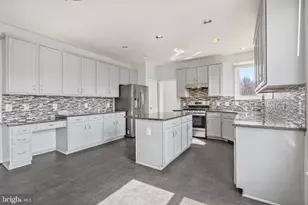 21143 Mayapple Pl, Sterling, VA 20164 - Photo 7