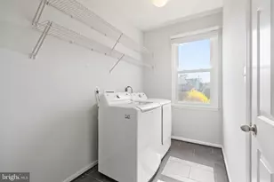 21143 Mayapple Pl, Sterling, VA 20164 - Photo 29