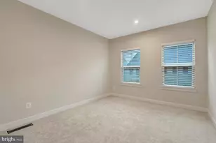 42558 Invergordon Ter, Sterling, VA 20166 - Photo 31